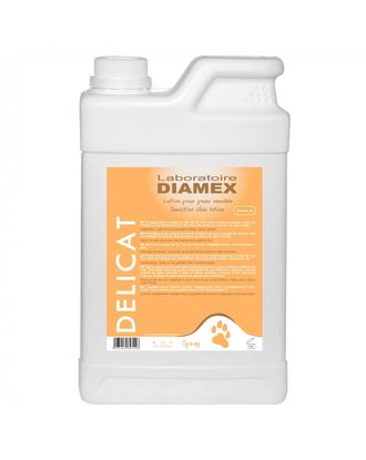 Diamex Delicat Spray - preparat z olejkiem z drzewa herbacianego, łagodzący podrażnienia skóry u zwierząt - 1L