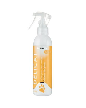 Diamex Delicat Spray - preparat z olejkiem z drzewa herbacianego, łagodzący podrażnienia skóry u zwierząt - 200ml