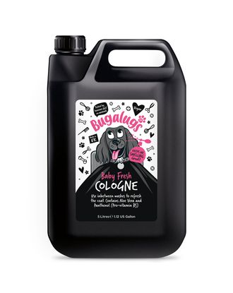 Bugalugs Baby Fresh Cologne - perfumowany spray odświeżający dla psa, o pudrowym zapachu - 5L