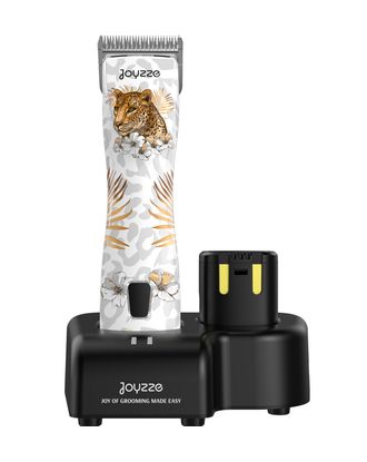 Joyzze Raptor Pro Cordless - professional 3-speed cordless clipper with the case and blade no.10